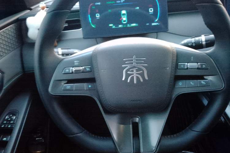 Used BYD Qin PLUS 2025 DM-i Smart Drive 55KM Leading Model
