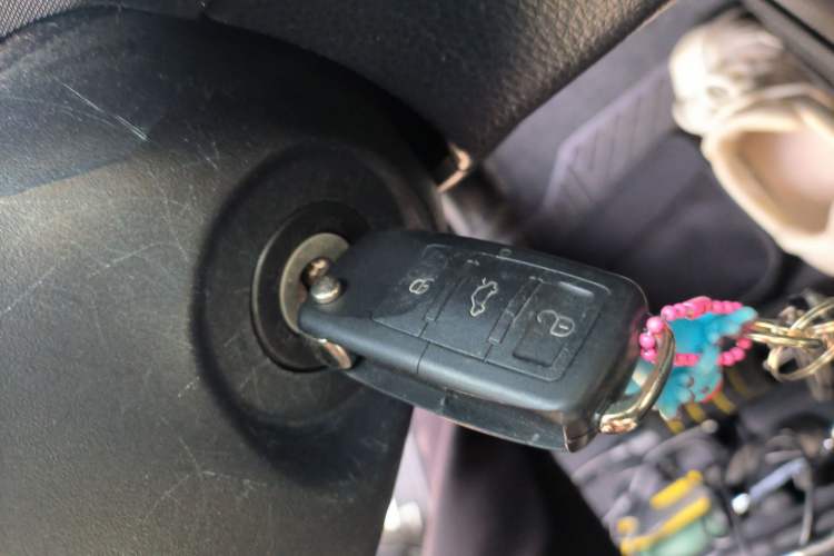 Used Toyota YARiS L Zhi Xuan 2017 1.5E CVT Enhanced Performance Edition
