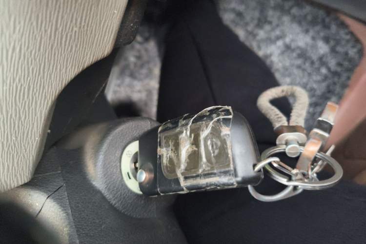 Used CHANGAN OSHAN Olisway 2014 1.4L AMT Luxury Model