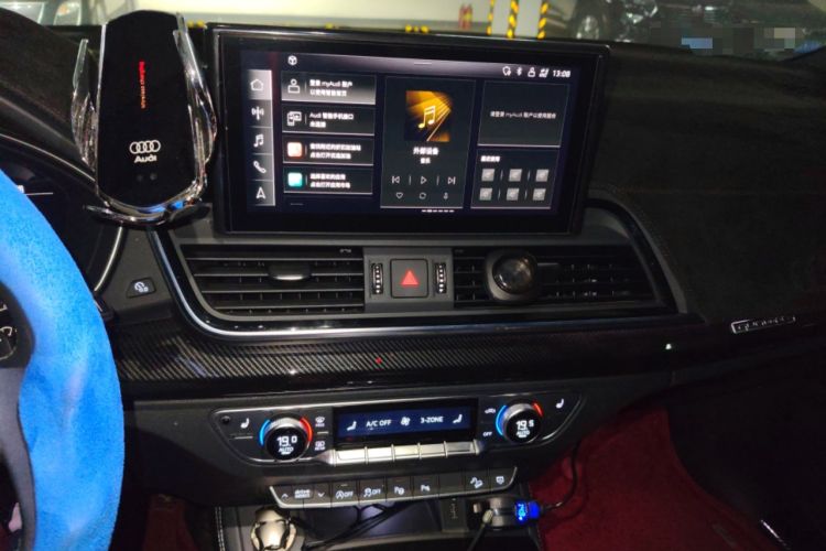 Used Audi Q5L Sportback 2022 40 TFSI Fashion Model Audio And AC Panel