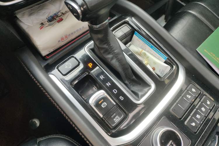 Used GAC Trumpchi GS8 2017 320T Four-Wheel Drive Luxury Smart Connectivity Version (7 Seats)
