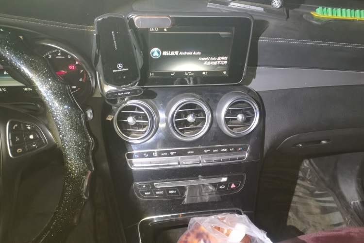 Used Mercedes-Benz GLC 2018 Facelift GLC 200 4MATIC Audio And AC Panel