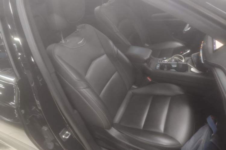 Used Cadillac XT4 2021 28T Two-Wheel Drive Leading Version