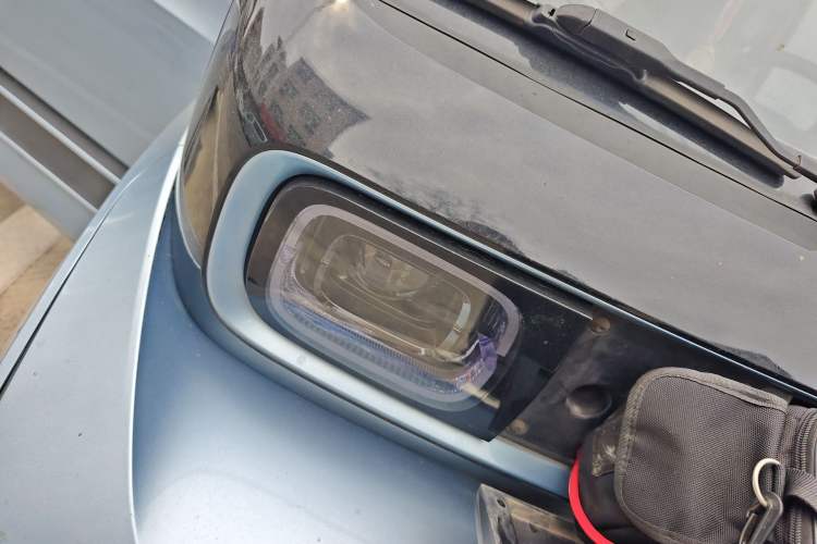 Used Baojun E300 2020 Starry Intelligence Edition Right Front Headlight