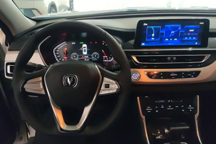 Used Changan CS75 2020 280T DCT Luxury Model China VI Standard