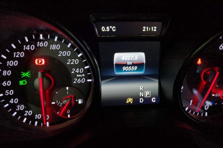 Used Mercedes-Benz CLA 2015 CLA 220 4MATIC
