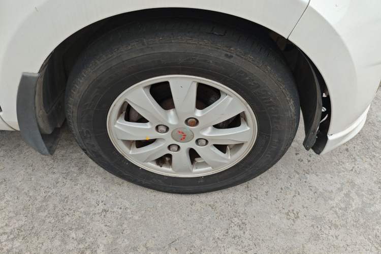 Used Wuling Hongguang 2014 1.5L S Standard Version Exterior 1