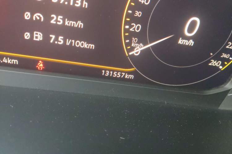 Used Volkswagen Lavida 2023 Revised Version 1.5L Automatic 5 Millionth Edition Odometer Close Up