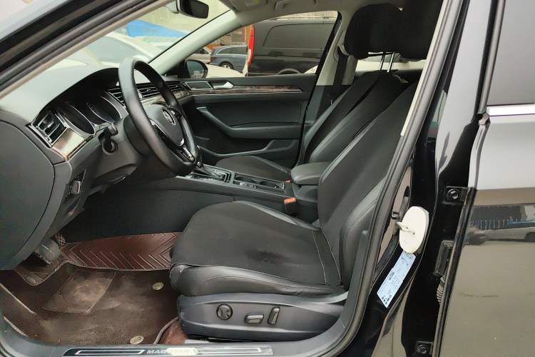 Used Volkswagen Magotan 2019 330TSI DSG Luxury Version China VI Standard