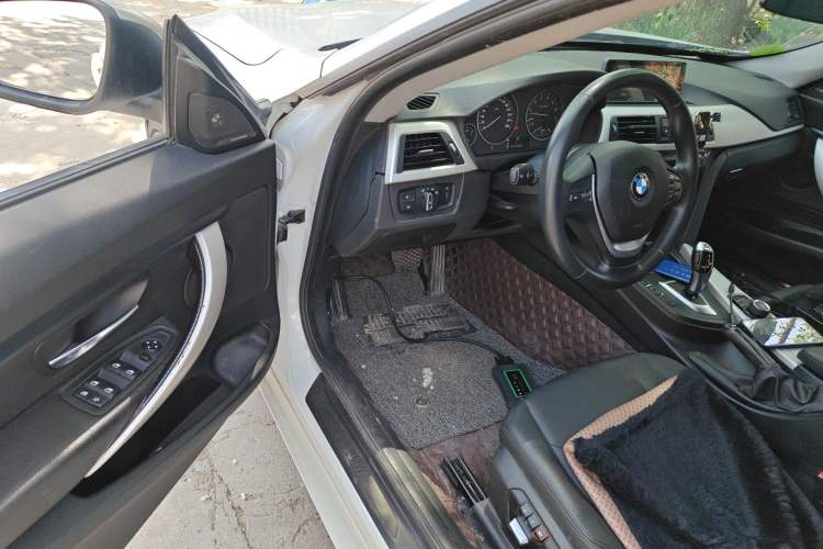 Used BMW 3 Series GT 2016 320i Fashion Model