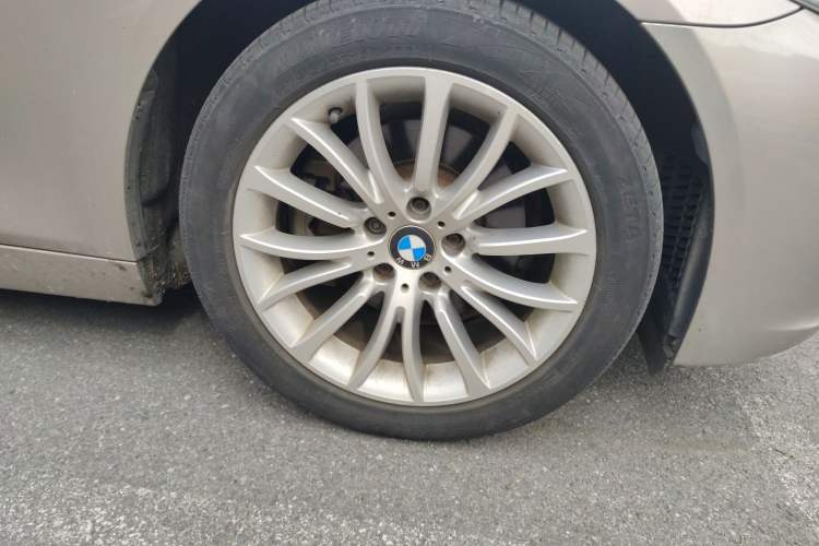 Used BMW 5 Series 2014 525Li Luxury Design Package
