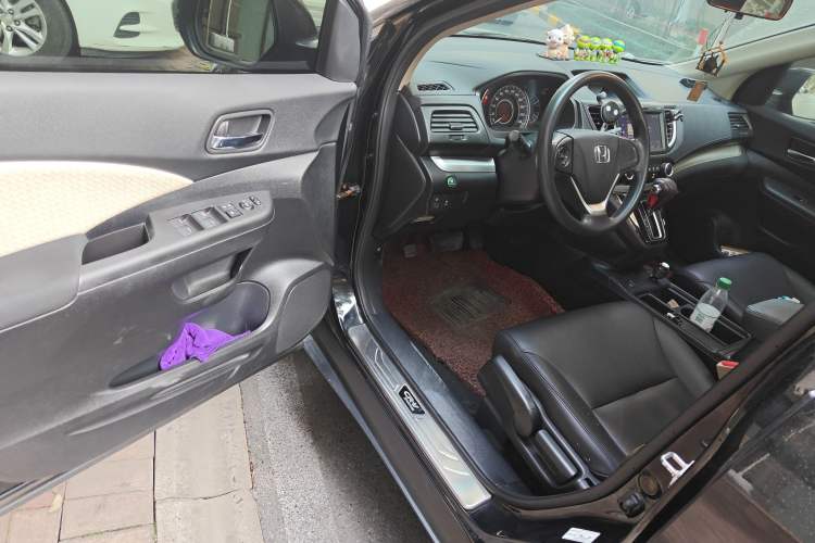 Used Honda CR-V 2016 2.0L two-wheel drive Urban Edition