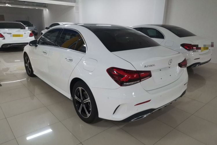 Used Mercedes-Benz A-Class 2022 Revised Version A 200 L Sport Sedan Fashionable Style
