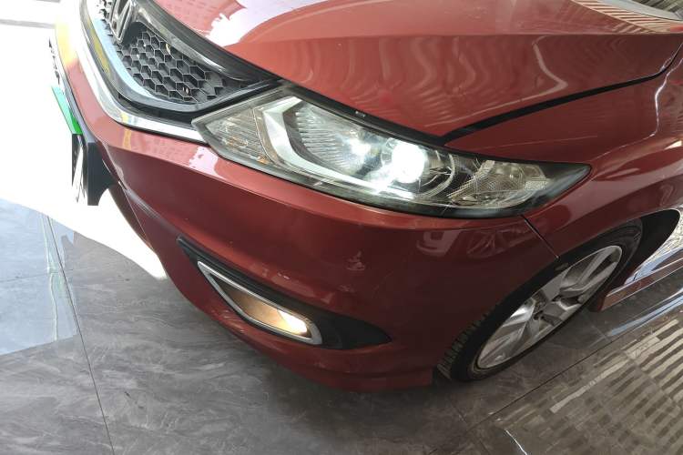 Used Honda Jade 2016 1.8L Automatic Comfort Version 5 Seats
