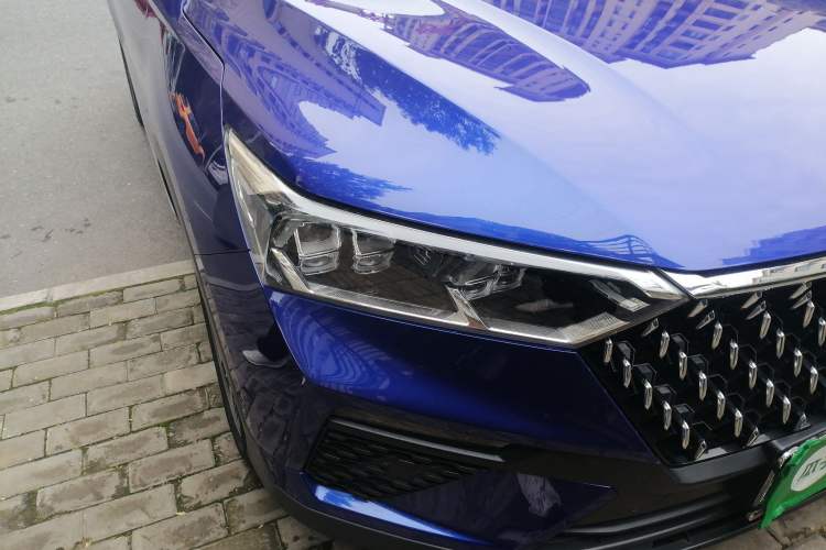 Used Bestune T77 2020 PRO 280 TID Automatic Luxury Model Right Front Headlight