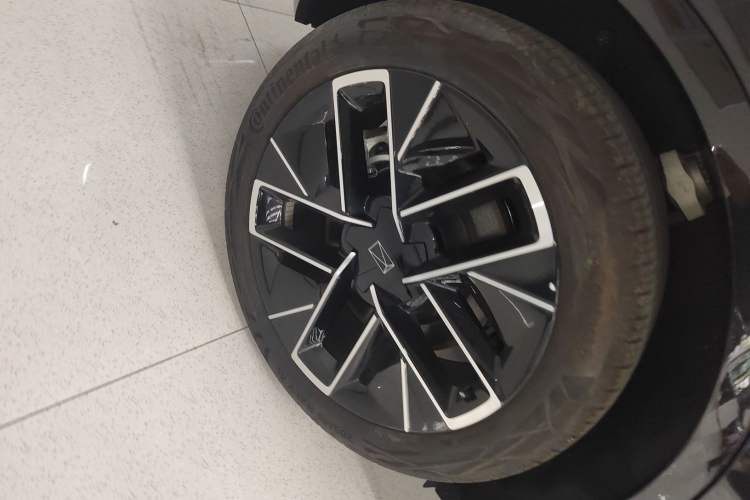 Used Avatr 11 2025 Ultra Extended-Range Edition