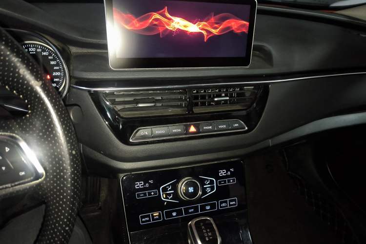 Used Hongqi H5 2019 30TD Smart Connect Dynamic Edition
