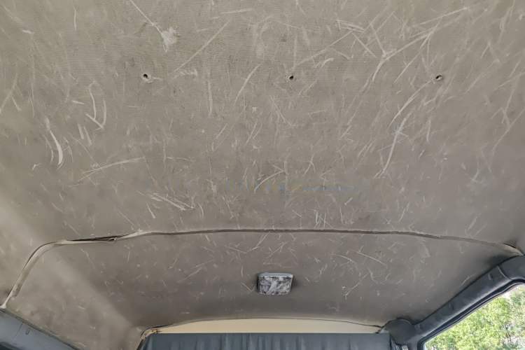 Used Iveco Power Daily 2017 2.5T Deluxe A32 Mid-Roof 5-7 Seater 47Z5 Passenger Van