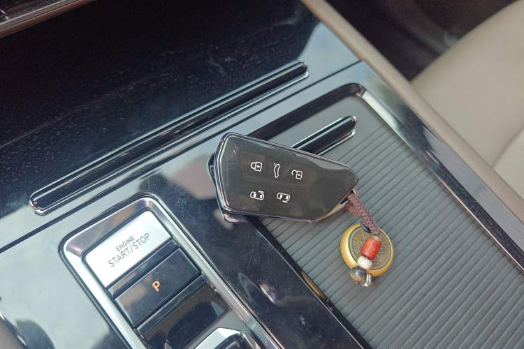 Used Volkswagen Viloran 2022 380TSI Prestige Edition Vehicle Key