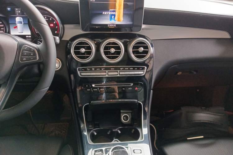 Used Mercedes-Benz GLC 2018 Facelift GLC 200 4MATIC
