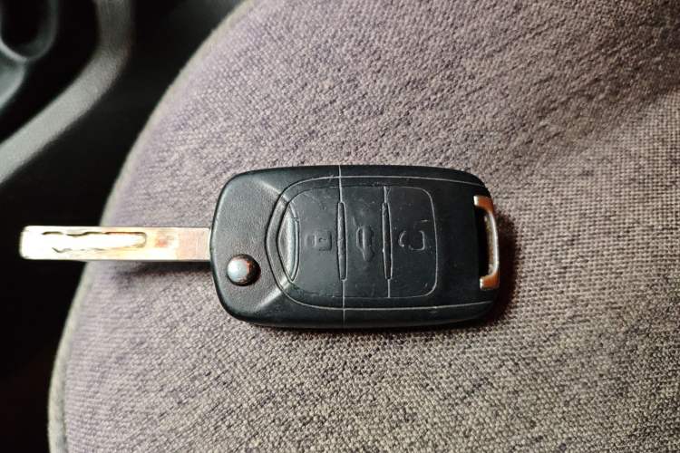 Used Wuling Hongguang 2021 1.5L Revised S Base Version with Electric Power Steering LAR Vehicle Key