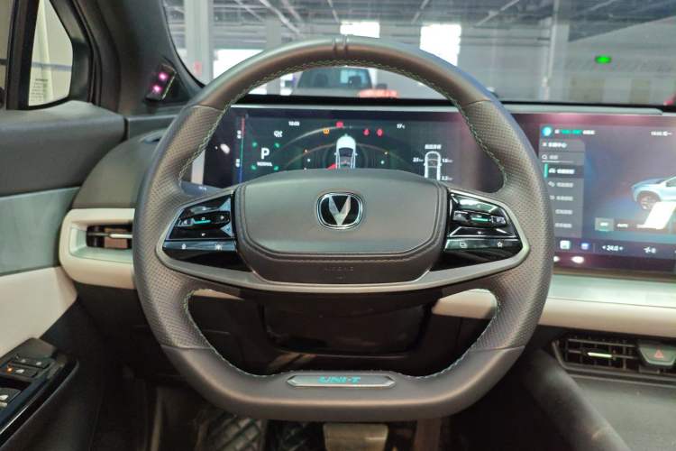 Used CHANGAN UNI-T 2023 Second-Generation 1.5T Prestige Model Steering Wheel
