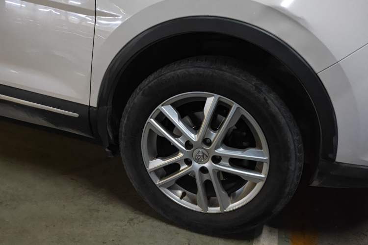 Used Baojun 560 2016 1.8L Manual Value Edition
