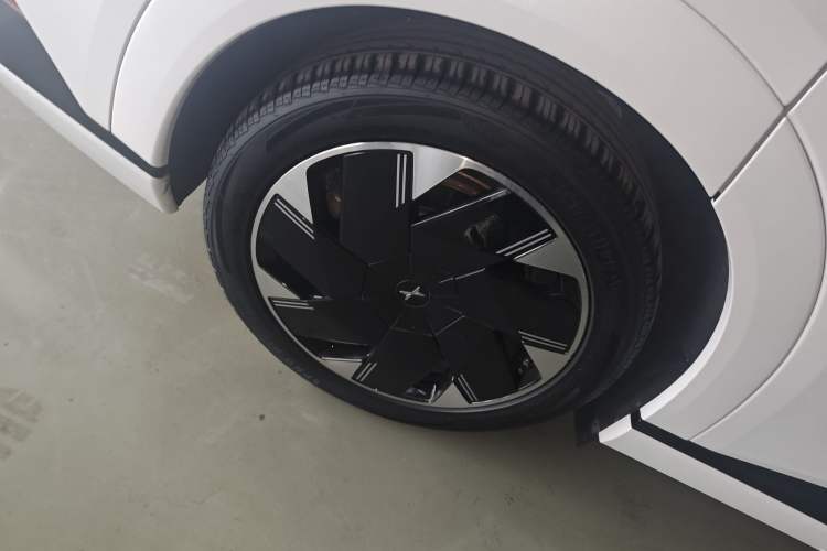 Used XPeng X9 2024 610 Long-Range Max
