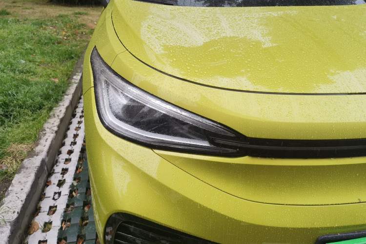 Used Volkswagen ID.4 X 2021 Pro Smart Long-Range Edition Right Front Headlight