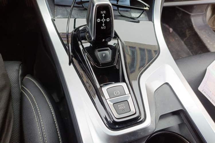 Used Lynk & Co 01 2019 2.0T Two-Wheel-Drive Pro Version China VI Standard
