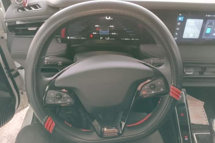 Used Roewe i5 2023 1.5L CVT Luxury Edition Steering Wheel