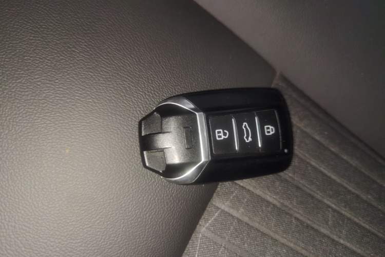 Used Dongfeng Aeolus Yixuan 2020 230T Automatic Advanced Edition