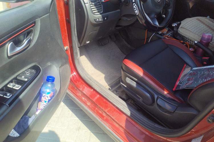 Used Kia KX Cross 2017 1.4L AT GLS
