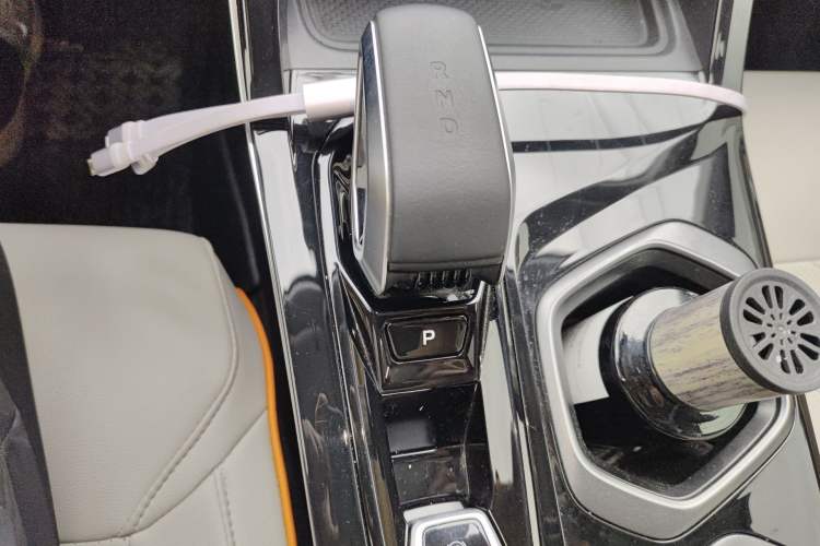 Used Geely Auto FX11 2023 1.5TD DCT Prestige Edition Gear Lever