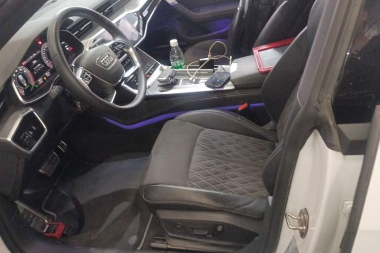 Used Audi A7L 2024 45 TFSI quattro Luxury Edition Left Front Seat