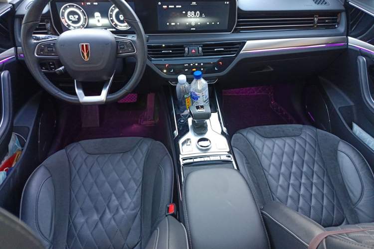 Used Hongqi HS5 2019 2.0T Smart Connect Flagship Edition Center Console