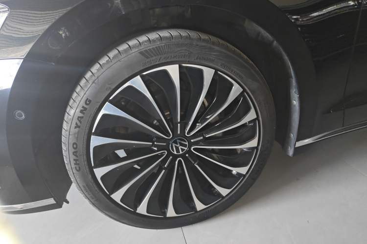 Used Volkswagen Phideon 2021 380TSI Prestige Edition
