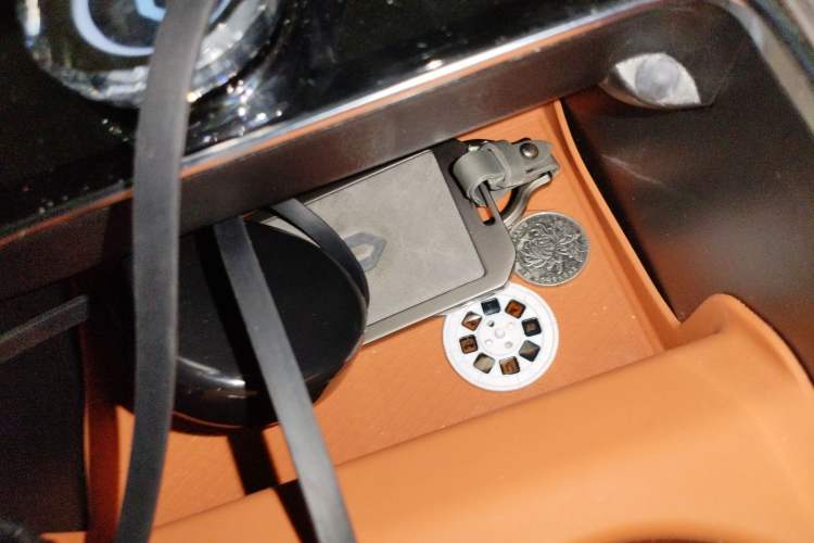 Used Hima AITO M9 2024 Range-Extended Ultra Version 42 kWh 6-Seater Model
