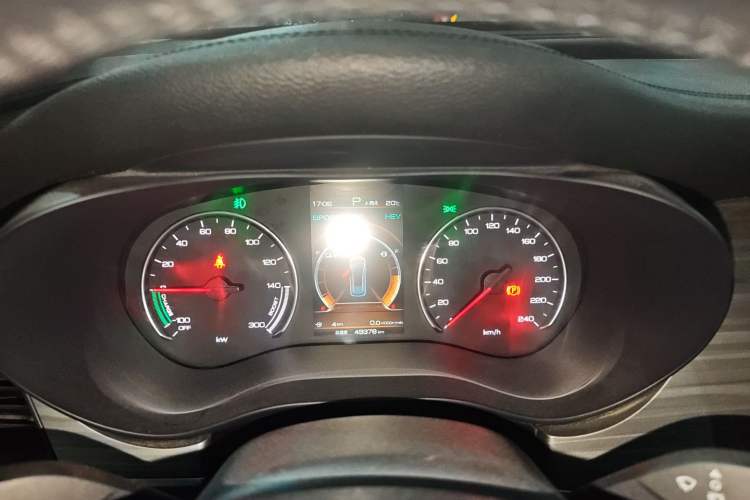 Used BYD Song MAX New Energy 2019 DM 1.5T Smart Connect Advanced 6-Seater China VI Standard
