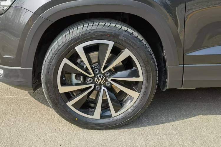 Used Volkswagen Tharu 2021 280TSI Two-Wheel-Drive Luxury Edition Left Front Wheel Hub