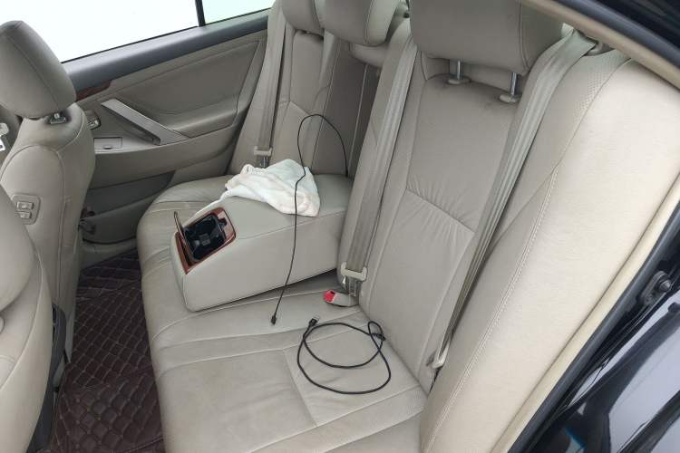 Used Toyota Camry 2013 200G Classic Luxury Edition
