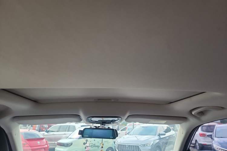 Used CHANGAN CS55 2019 1.5T Manual Colorful Model China VI Standard Headliner