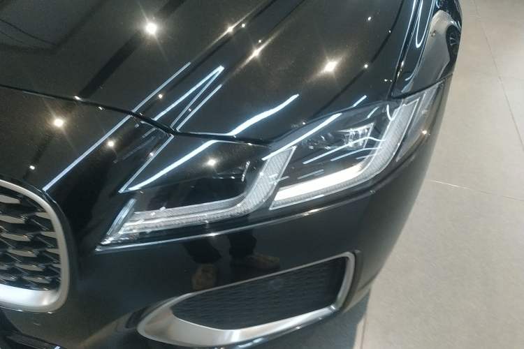 Used Jaguar XFL 2023 XFL 2.0T P250 Two-Wheel-Drive Luxury Deluxe Edition Left Front Headlight