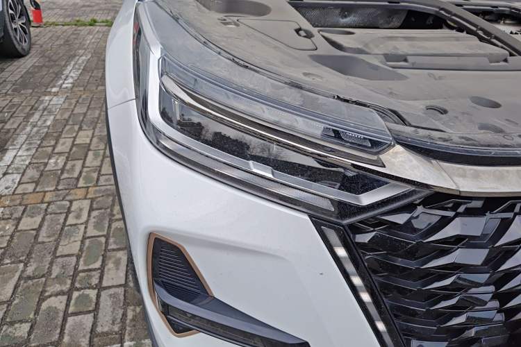 Used Chery Tiggo 8 PRO 2024 Champion Edition 390T Two-Wheel Drive Aoshi Version 5 Seats