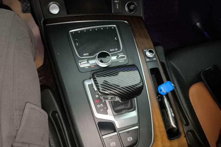 Used Audi Q5L 2020 Updated 40 TFSI Prestige Fashion Edition
