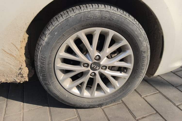 Used Kia K2 2017 Sedan 1.4L Manual Transmission GLS
