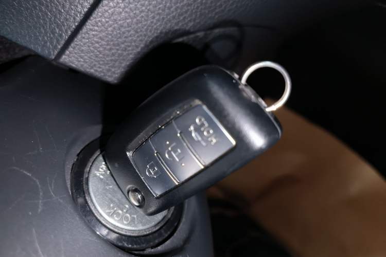 Used Nissan Sylphy 2022 Classic 1.6XL CVT Luxury Edition Vehicle Key