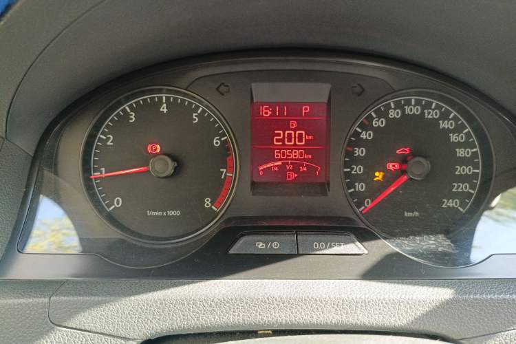 Used Volkswagen Santana 2013 1.6L Automatic Comfort Edition