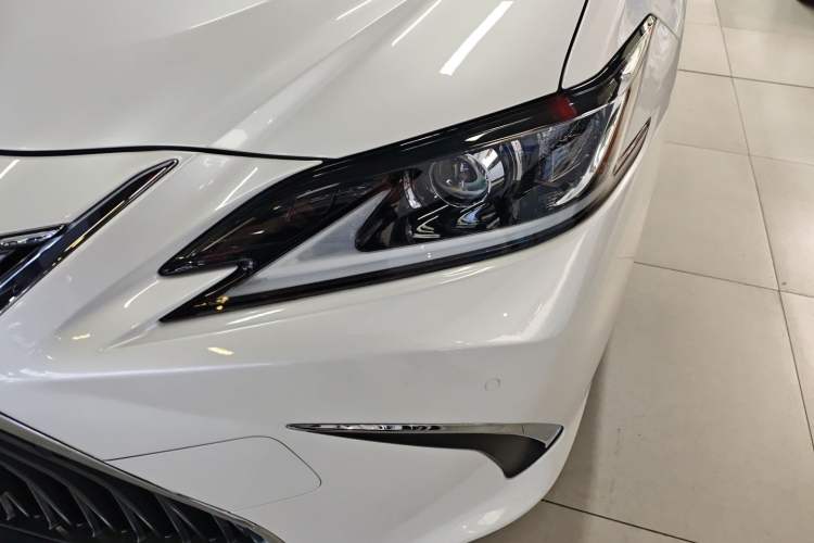 Used Lexus ES 2020 260 Excellence Edition