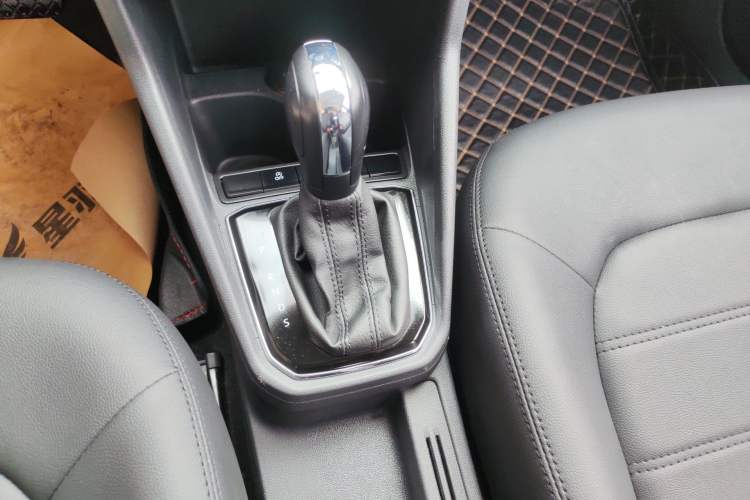 Used Jetta VA3 2020 1.5L Automatic "Upward Life" Edition Gear Lever